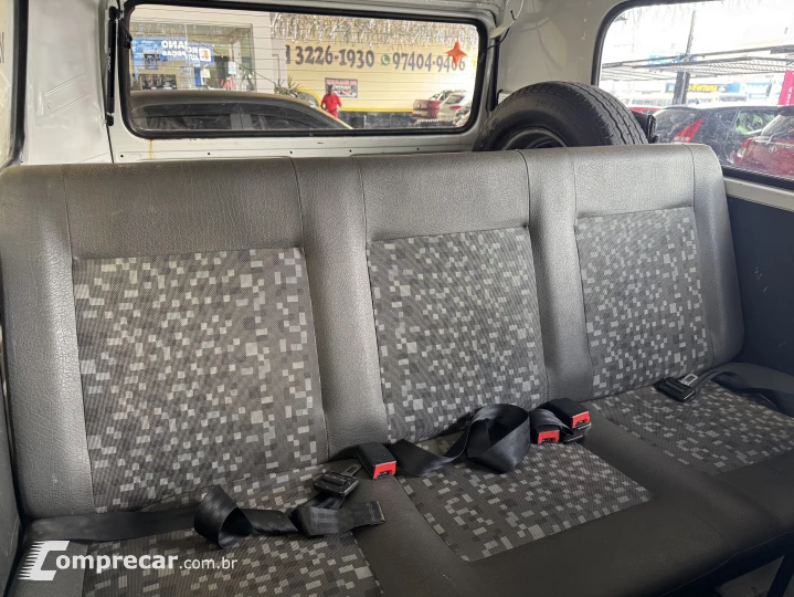 KOMBI 1.4 MI STD Escolar 8V