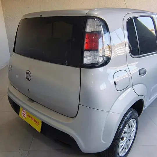 FIAT UNO ATTRACTIVE 1.0