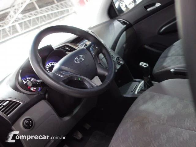 HB20S - 1.6 COMFORT PLUS 16V 4P MANUAL