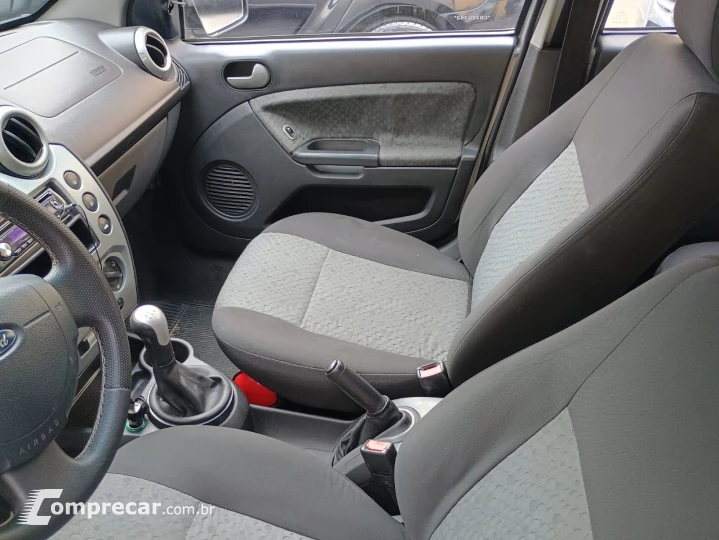 FIESTA 1.6 MPI Hatch 8V