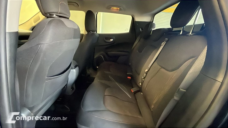 TORO 2.0 16V Turbo Volcano 4WD AT9