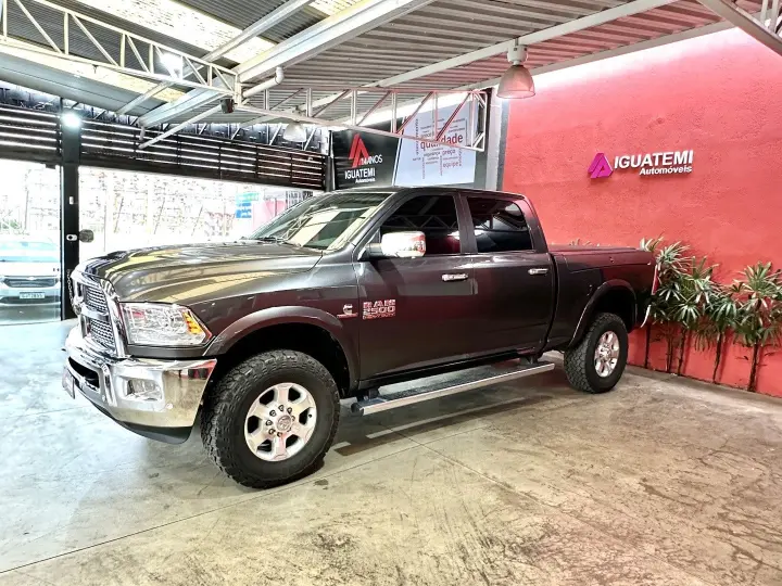 2500 6.7 LARAMIE 4X4 CD I6 TURBO DIESEL 4P AUTOMÁTICO