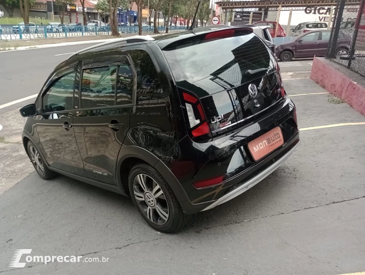 Cross UP 1.0 12V 4P TSI FLEX