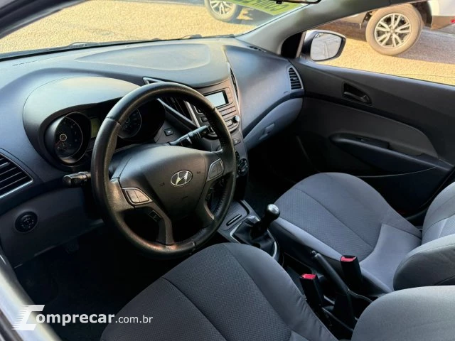 HB20S - 1.0 COMFORT PLUS 12V 4P MANUAL