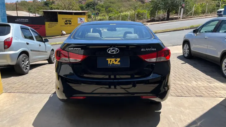 Elantra 1.8 16V 4P GLS AUTOMÁTICO