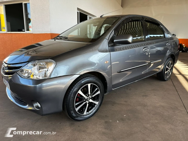 Etios sedan 1.5 xs