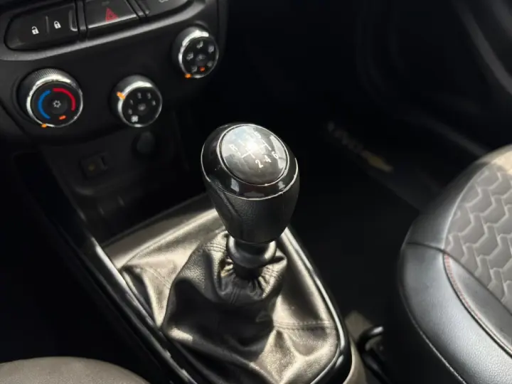 ONIX 1.4 MPFI LTZ 8V FLEX 4P MANUAL