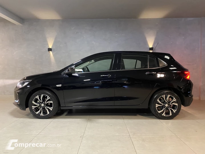 ONIX 1.0 Turbo Plus Premier