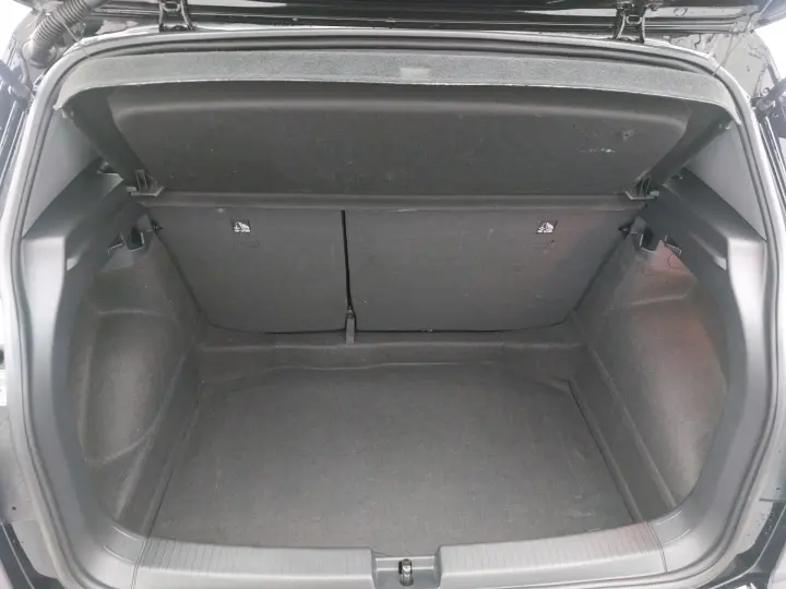 T-CROSS 1.0 200 TSI TOTAL FLEX AUTOMÁTICO