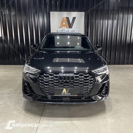 Q3 2.0 40 TFSI Sportback Performance Black Quattro