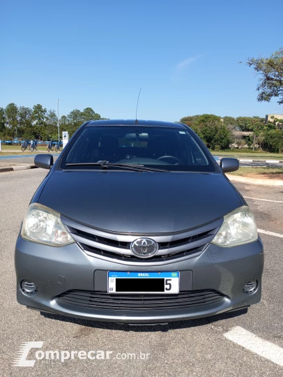 ETIOS 1.5 XS Sedan 16V