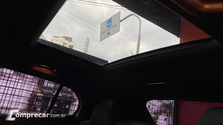 MERCEDES-BENZ GLA 200 1.6 CGI ENDURO 7G-DCT