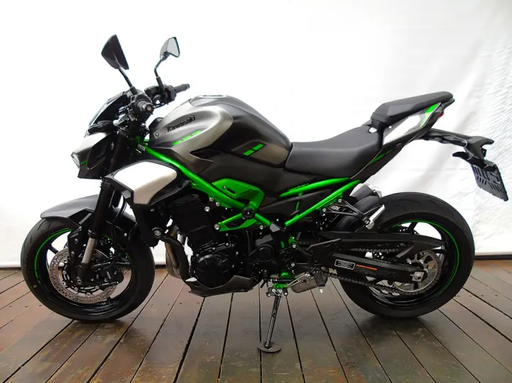 KAWASAKI Z900 ABS
