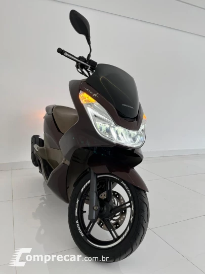 PCX 150 DLX