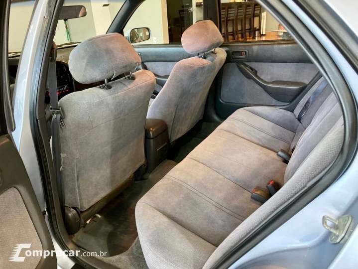 Camry 2.2 16V 4P LE AUTOMÁTICO