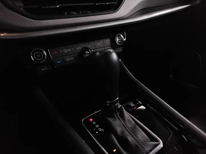 COMPASS 1.3 T270 TURBO FLEX LONGITUDE AT6