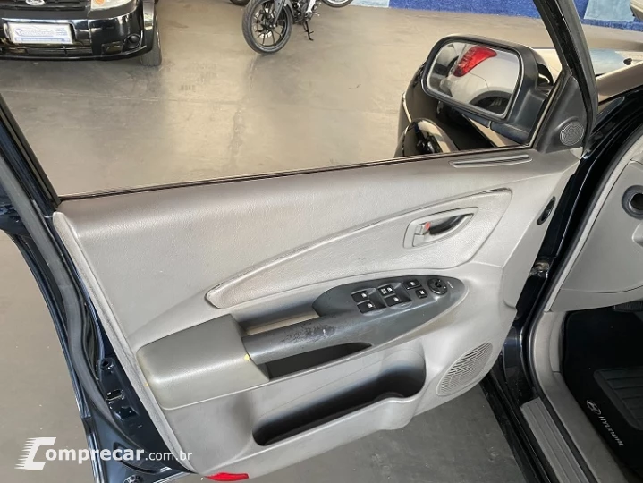 TUCSON 2.0 GL 2WD 16V