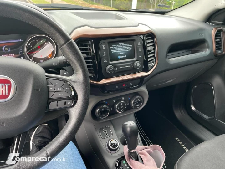 TORO 2.0 16V Turbo Volcano 4WD AT9