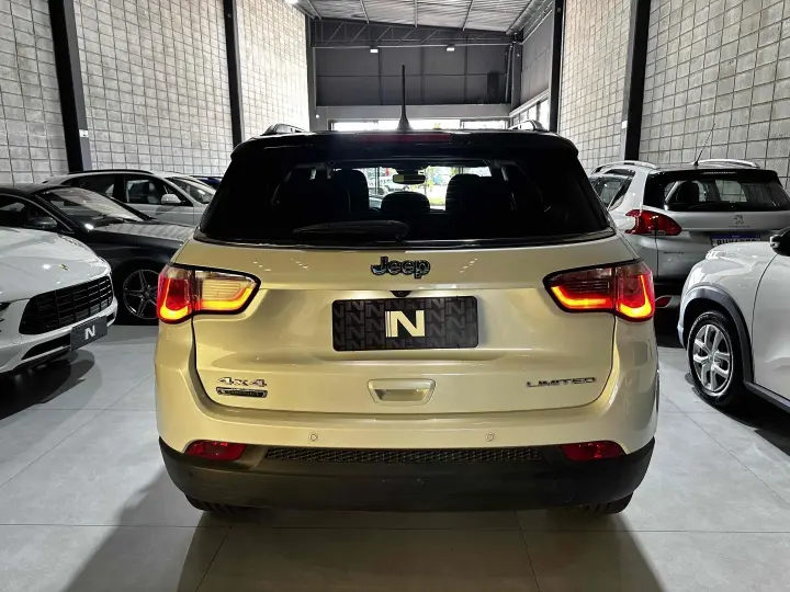 COMPASS 2.0 16V DIESEL LIMITED 4X4 AUTOMÁTICO