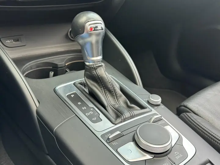 A3 2.0 TFSI Sedan Ambition 16V