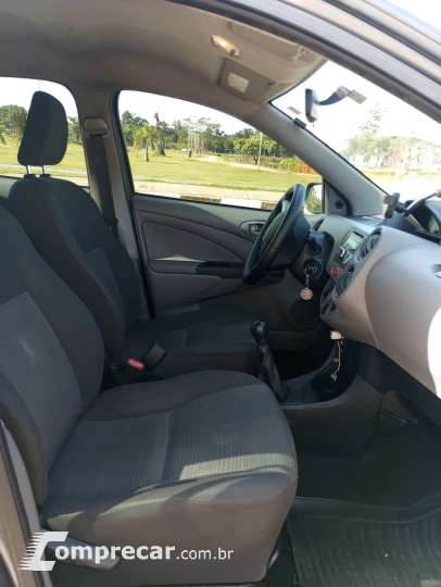 ETIOS 1.5 XS Sedan 16V