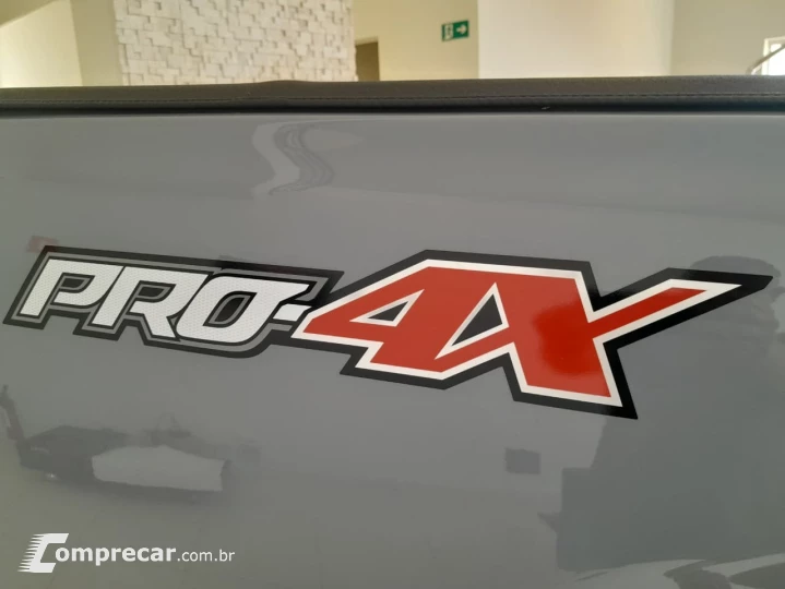 Frontier 2.3 16V PRO4X CABINE DUPLA 4X4 BI-TURBO DIESEL AUTO