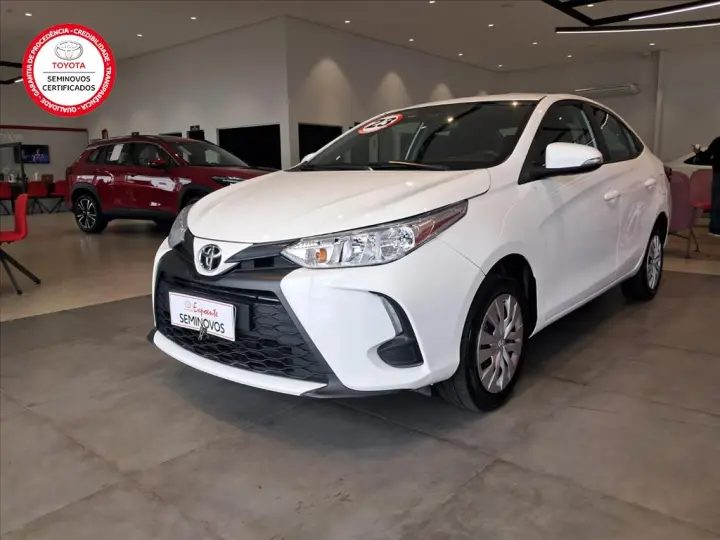 YARIS 1.5 16V FLEX SEDAN XL LIVE MULTIDRIVE