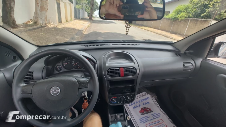 CORSA 1.4 MPFI Maxx Sedan 8V