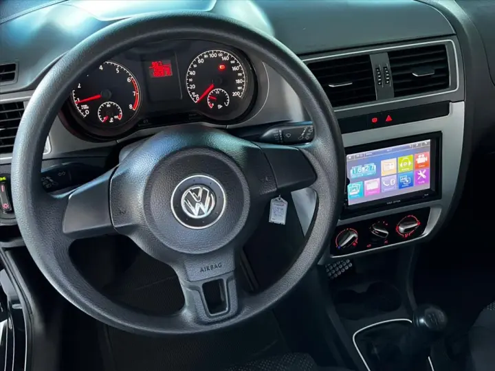 FOX 1.0 MI TRENDLINE 8V FLEX 4P MANUAL