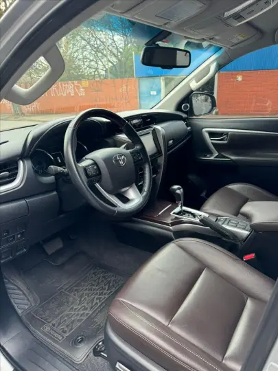 HILUX SW4 2.8 SRX 4X4 7 Lugares 16V Turbo Intercooler