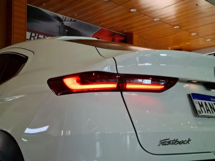 FASTBACK AUDACE TURBO 200 FLEX AT 4P