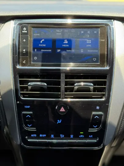 YARIS 1.3 16V XL Plus Tech