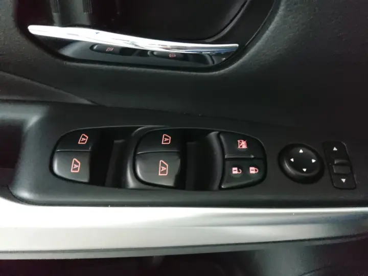 KICKS 1.6 16V FLEXSTART ADVANCE XTRONIC