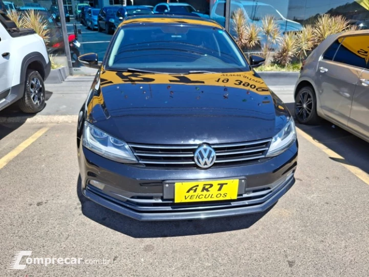 JETTA 2.0 TSI Highline 211cv
