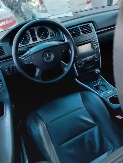 B 180 1.7 4P AUTOMÁTICO