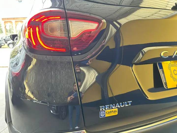 CAPTUR Intense Bose 1.6 16V Flex 5p Aut.