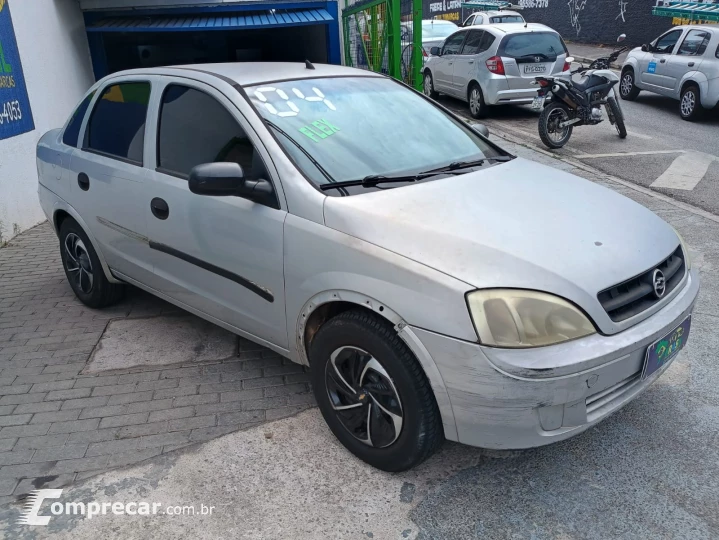 Corsa Sedan 1.8