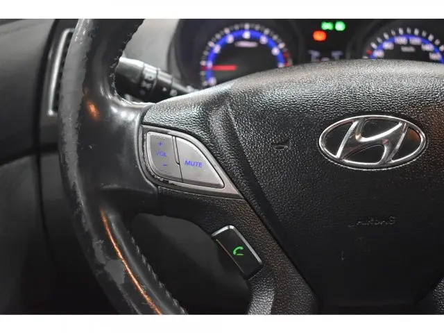 HB20S - 1.6 PREMIUM 16V 4P AUTOMÁTICO