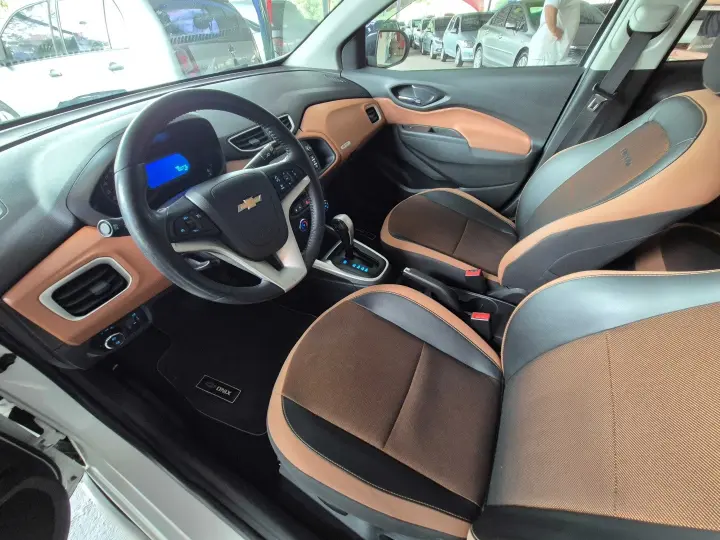 ONIX 1.4 MPFI ACTIV 8V FLEX 4P AUTOMÁTICO