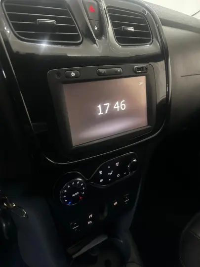 SANDERO 1.6 16V SCE Stepway