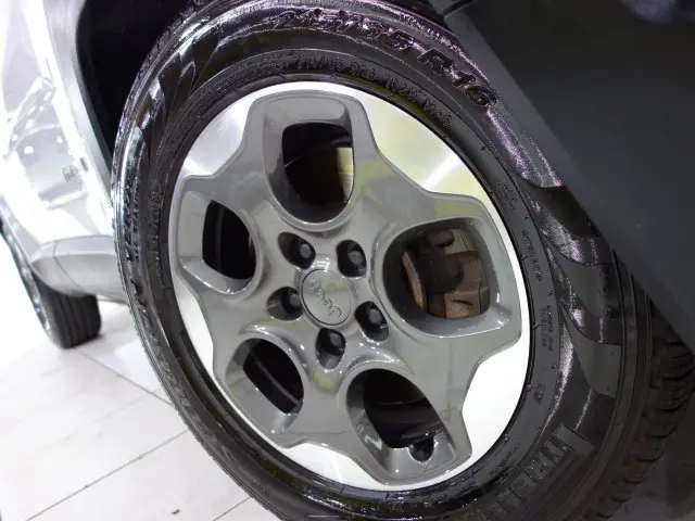 RENEGADE - 1.8 16V SPORT 4P AUTOMÁTICO