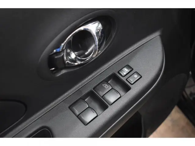 MARCH - 1.0 SV 16V 4P MANUAL