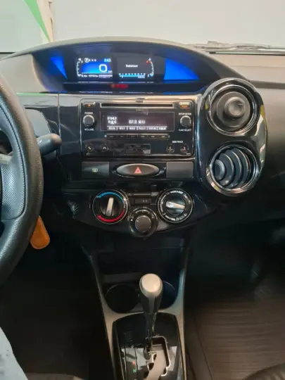 ETIOS 1.5 X Plus Sedan 16V