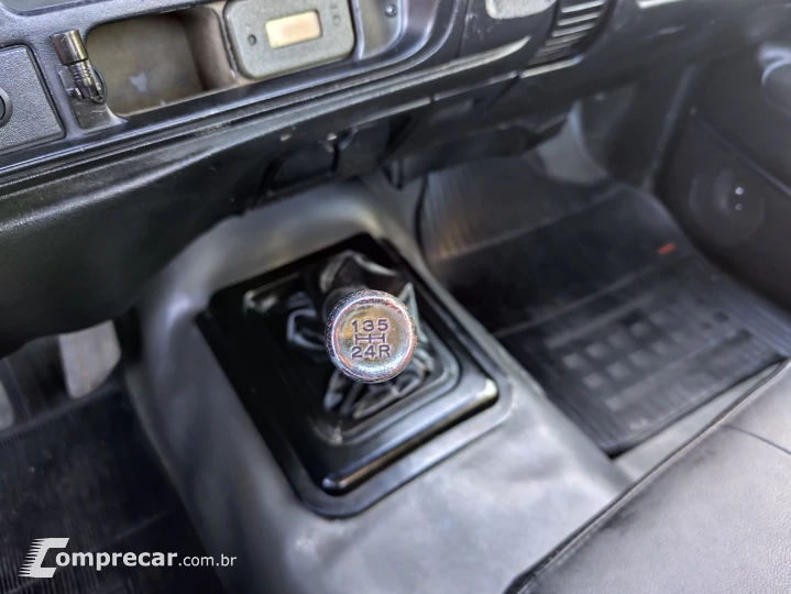 SILVERADO 4.2 D-20 4X2 CS 18V TURBO INTERCOOLER DIESEL 2P MA