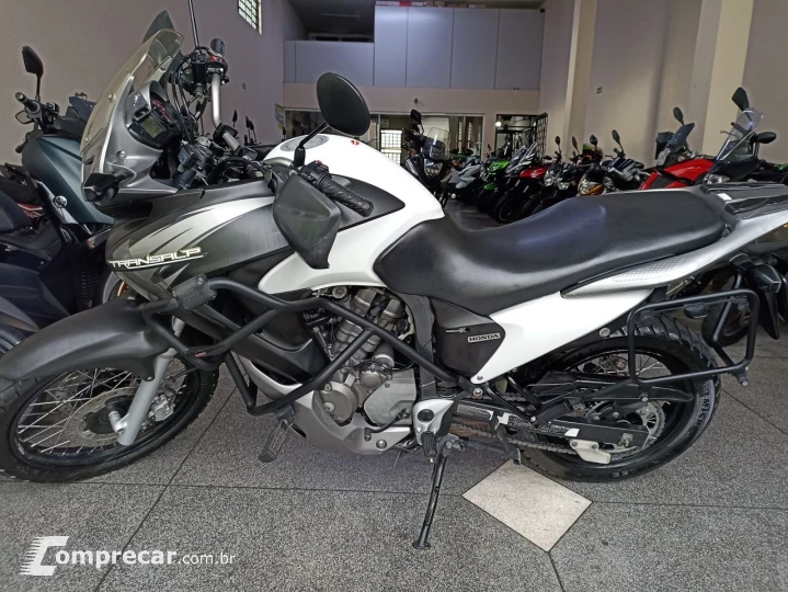 XL 700V TRANSALP