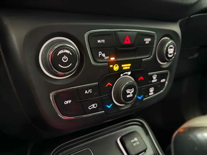 COMPASS 2.0 16V FLEX LONGITUDE AUTOMÁTICO