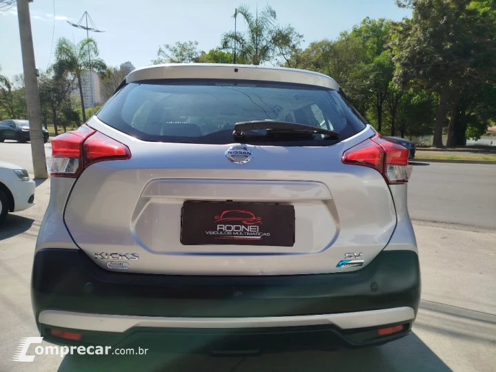 KICKS SV 1.6 16V FlexStar 5p Aut.