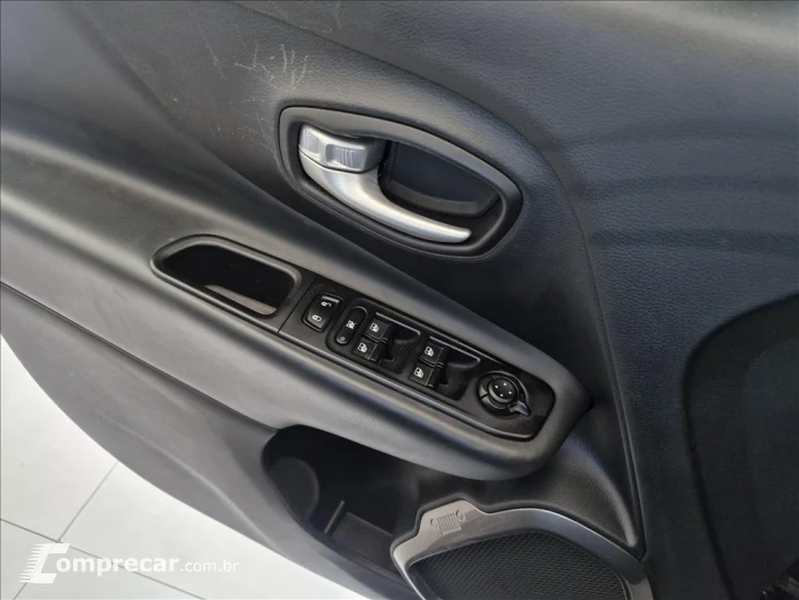 RENEGADE 1.3 T270 TURBO FLEX LONGITUDE AT6