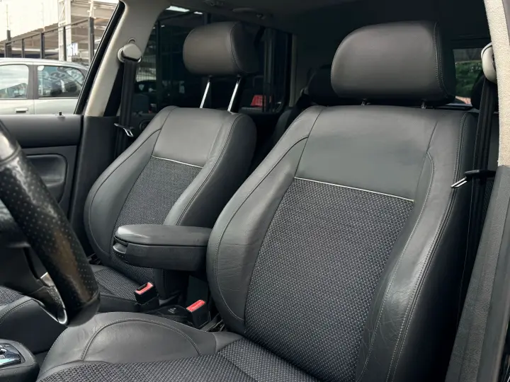 GOLF 2.0 MI Black Edition 8V