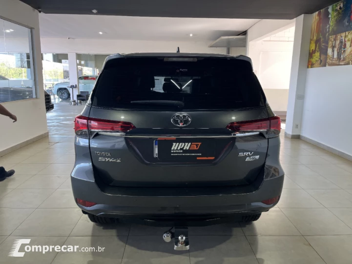 HILUX SW4 2.7 SRV 4X2 16V